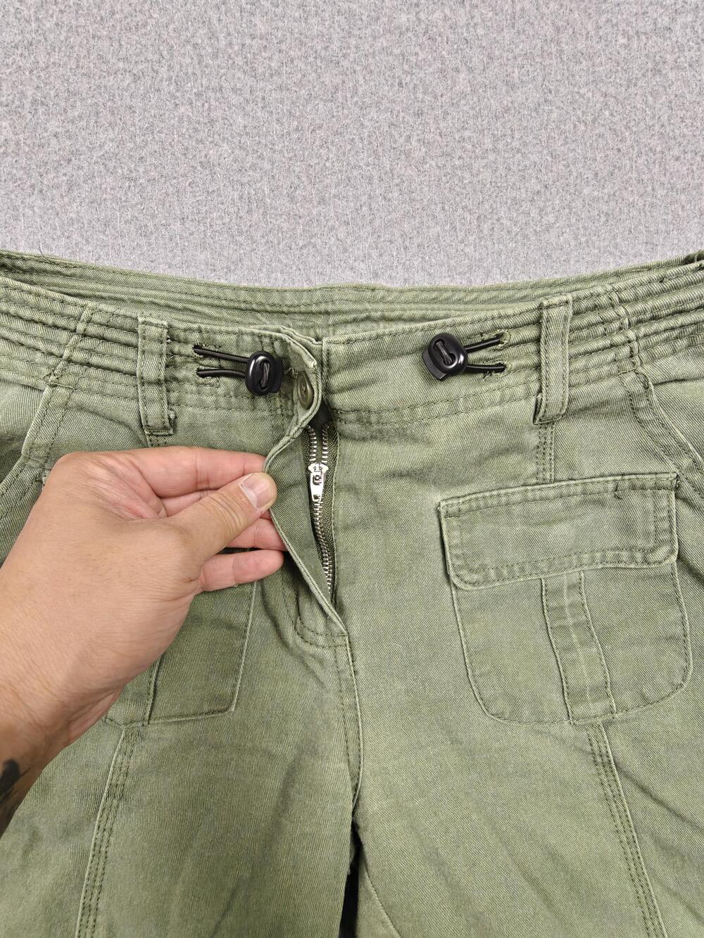 Brandy Melville Cargo Pants Womens One Size Green Twill Adjustable Waist Utility - Picture 3 of 11